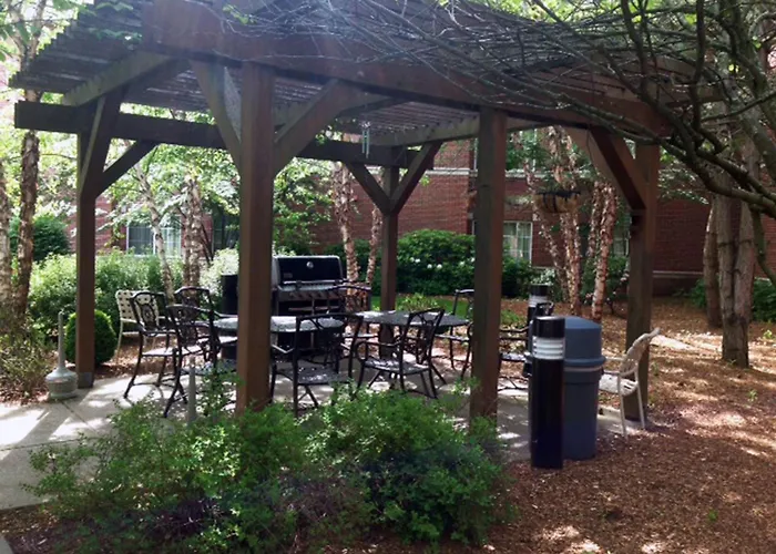Extended Stay America Suites - Boston - Waltham - 32 4Th Ave